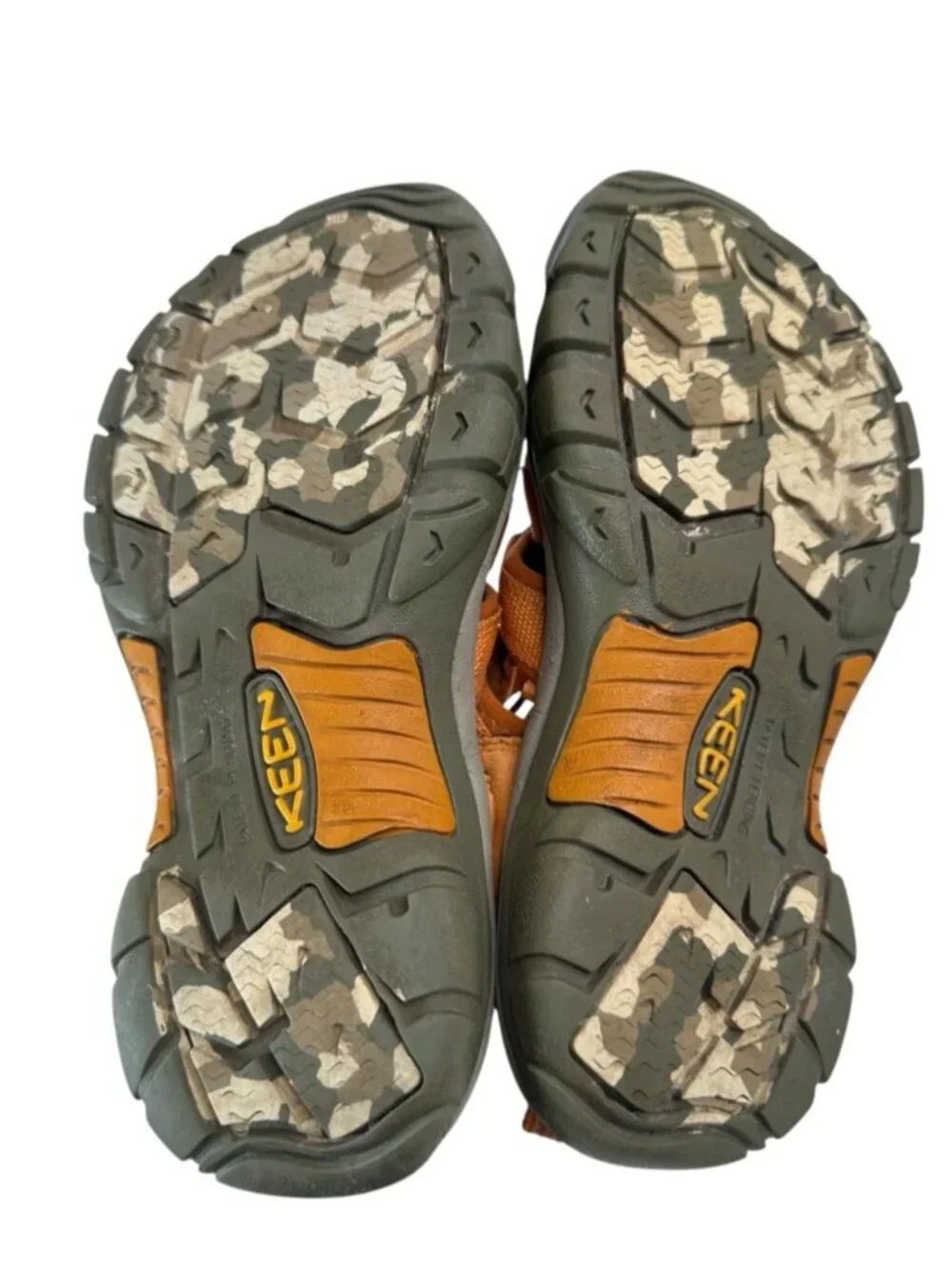 KEEN Newport H2 Hybrid Water Hiking Closed Toe Sandals Orange Women's 8
